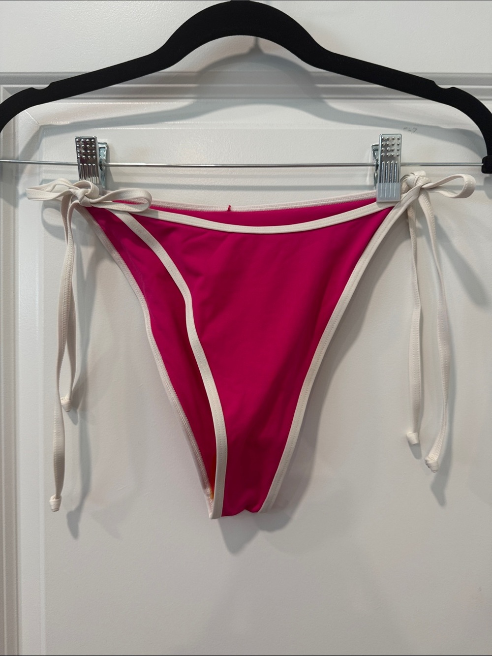 l*space Hot Pink Bikini Bottom with White Trim Bitzy Cut Cheeky Size Large NWT